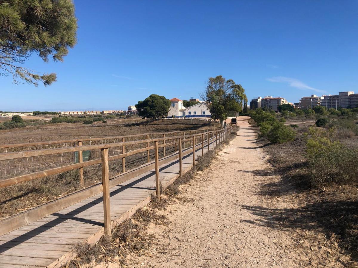 Amplio Apartamento Playa 라 마타 외부 사진